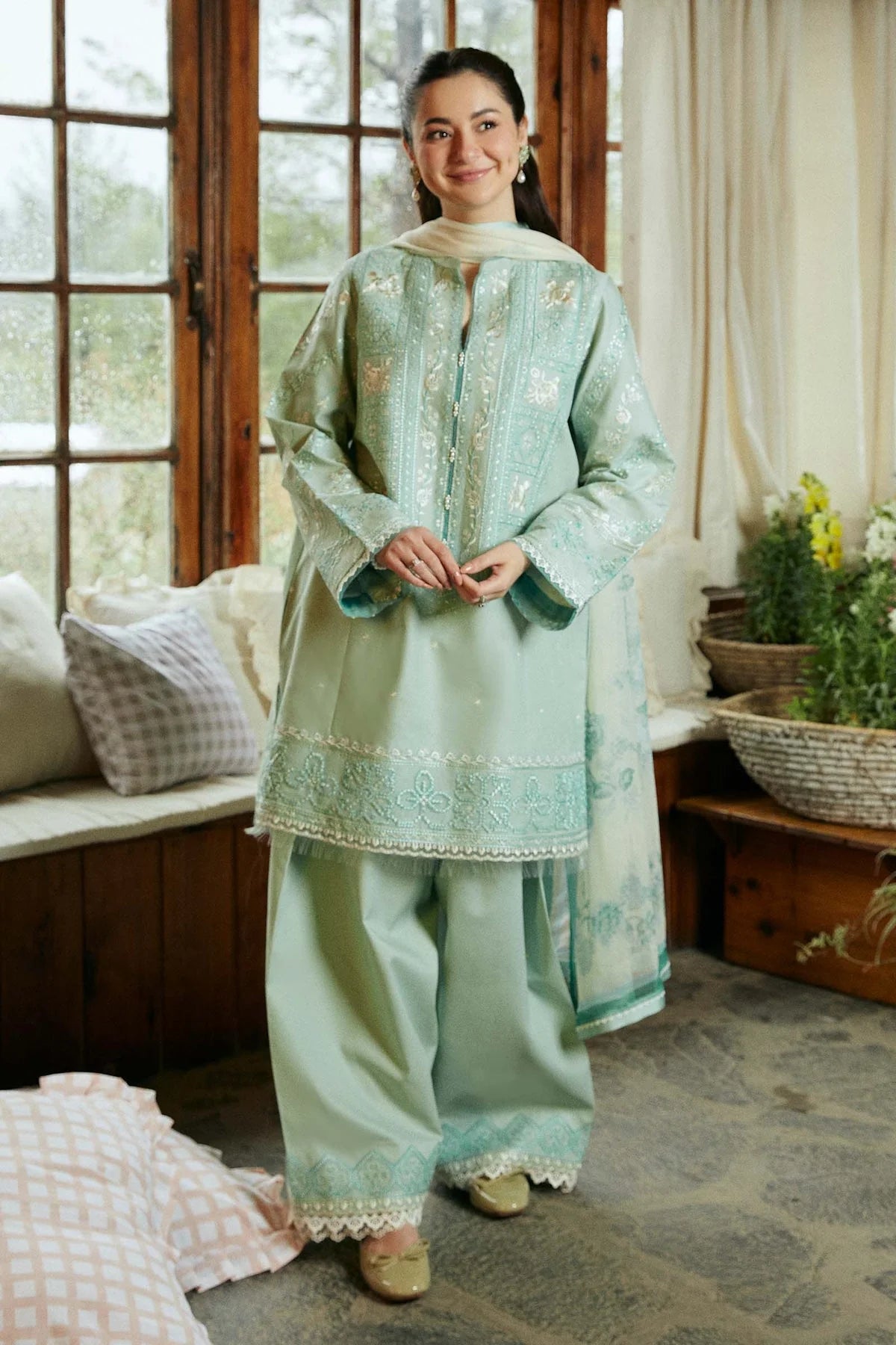 3PC LAWN EMBROIDERED DRESS WITH DIAMOND PRINT DUBATA- SS-06 RP